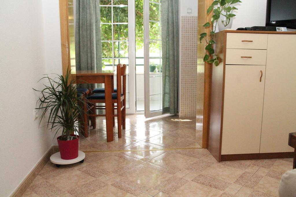 Milic Apartments Макарська Номер фото