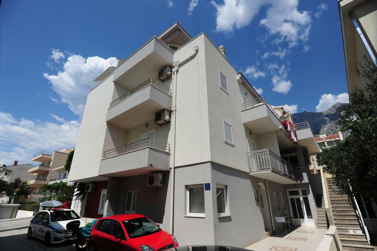 Milic Apartments Макарська Екстер'єр фото